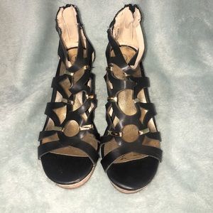 Cat & Jack Girls Black and Gold Cork Wedge